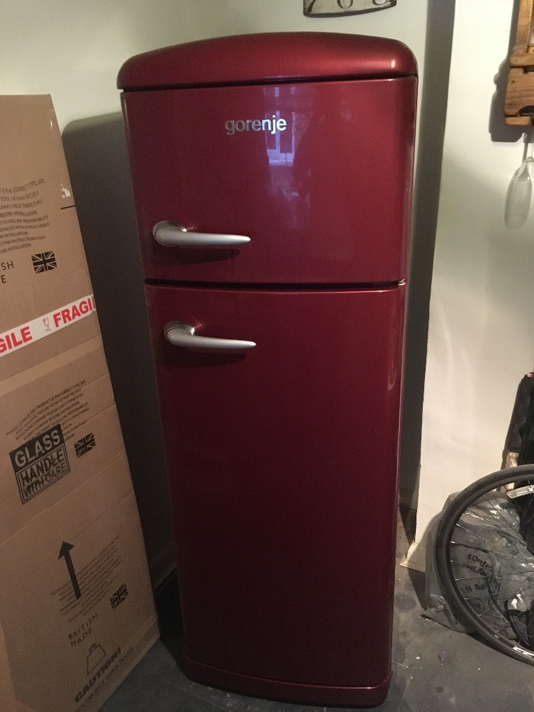 Gorenje Retro Freestanding Fridge Freezer Burgundy/Bordeaux in