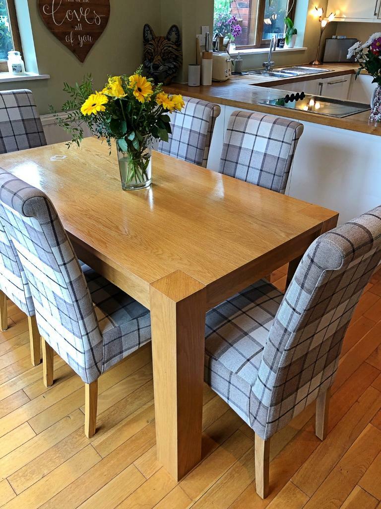 Dining table | in Bishops Cleeve, Gloucestershire | Gumtree