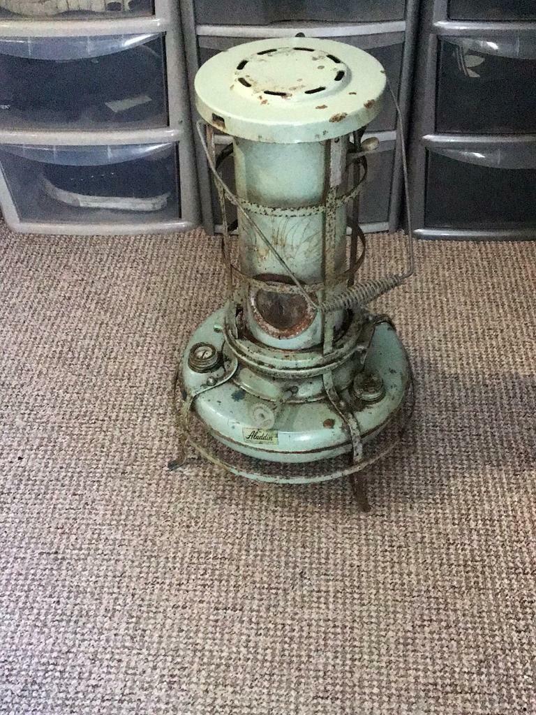 LOVELY VINTAGE ALADDIN PARAFFIN HEATER 1950/60S in Doncaster, South