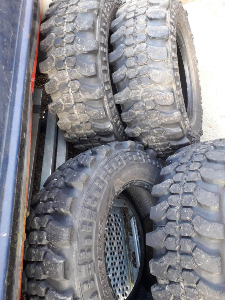 4x 235 / 70 / 16 off road tyres landrover discovery toyota hilux shogun