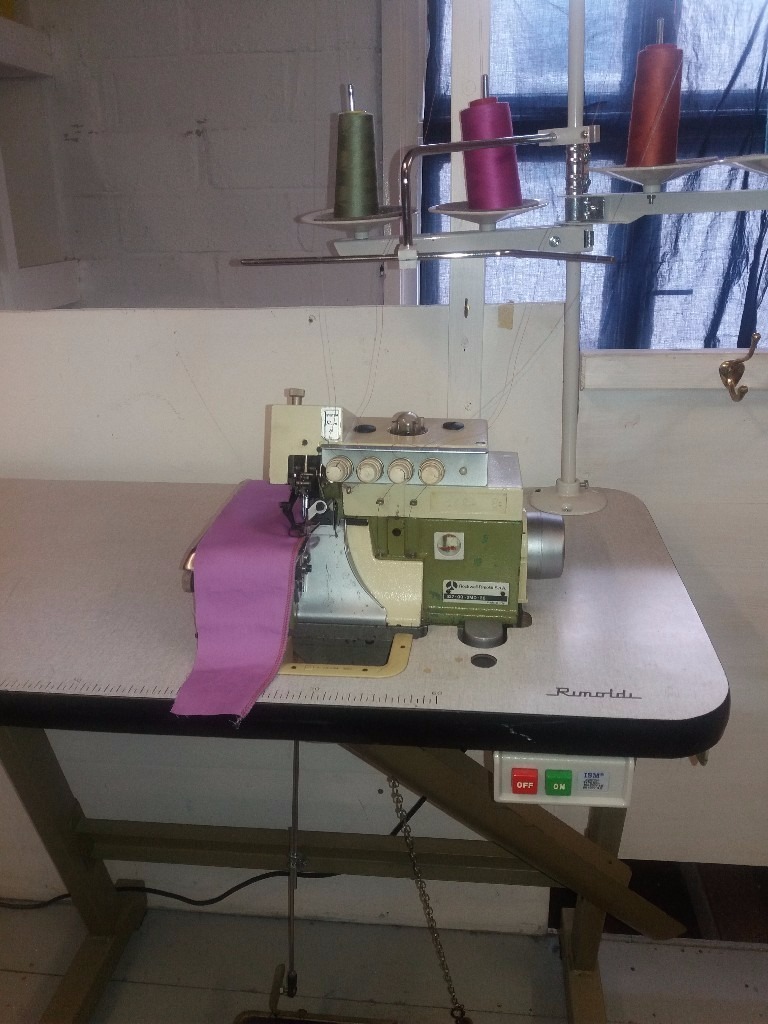 Industrial Overlocker Sewing Machine. 4 thread Rimoldi Rockwell 527