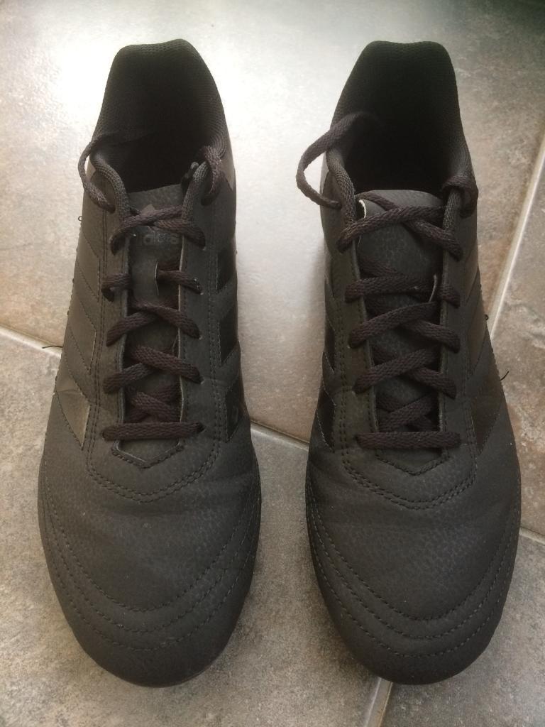 Adidas black SGC football boots size 10.5 in Rochdale, Manchester