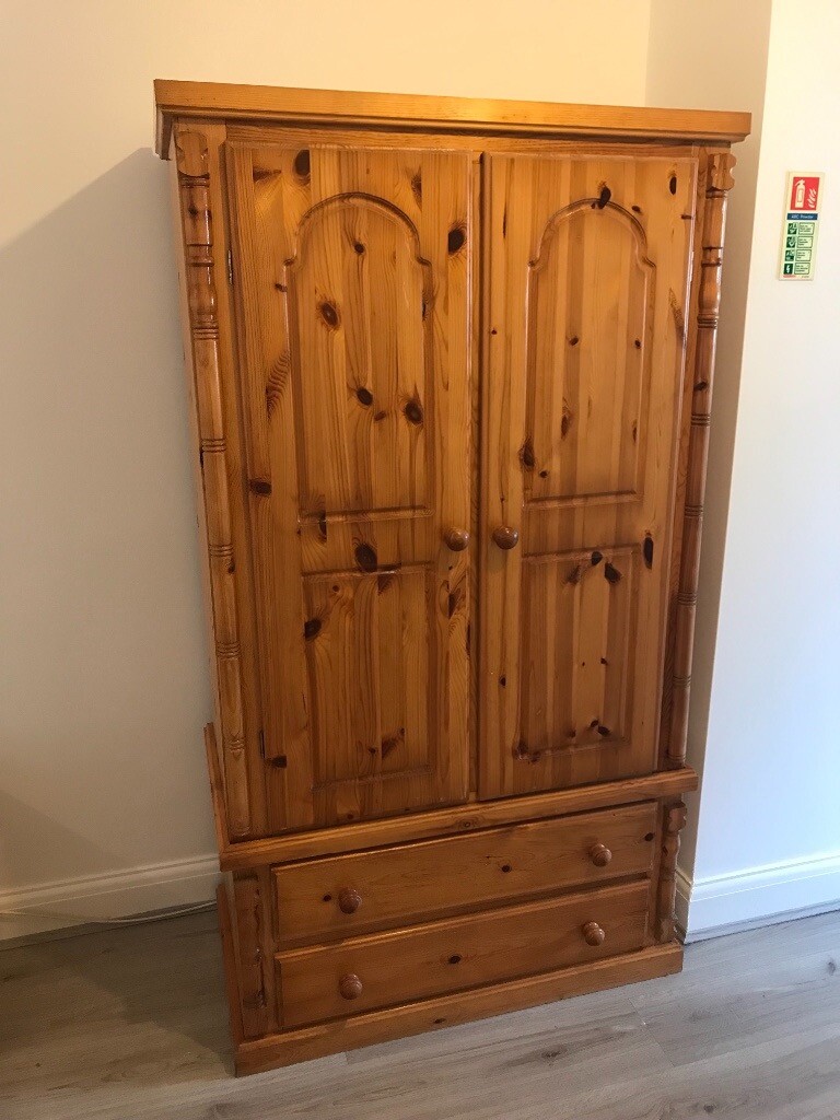 Good quality solid wood double wardrobe with 2 drawers underneath in