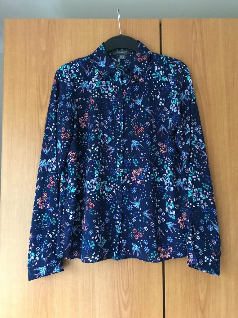 LADIES NAVY PATTERNED BLOUSE in Kenley, London Gumtree