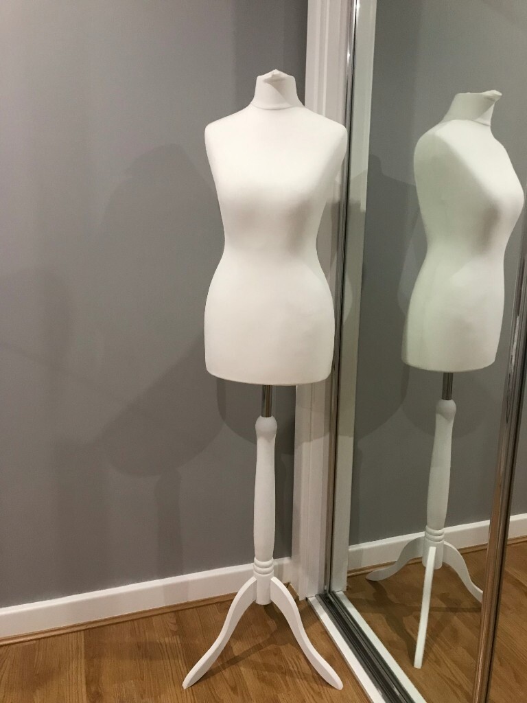 Female mannequin dressmaking size 6/8 great condition rarely used