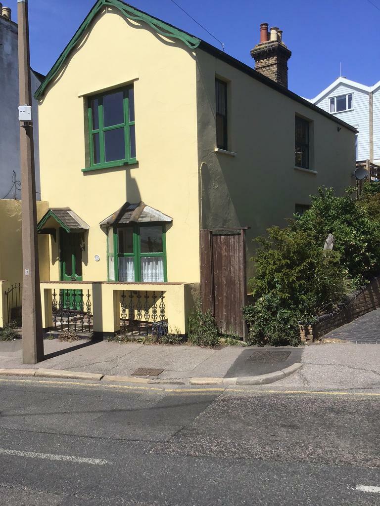 Amazing Sea Views Leigh on Sea in LeighonSea, Essex Gumtree