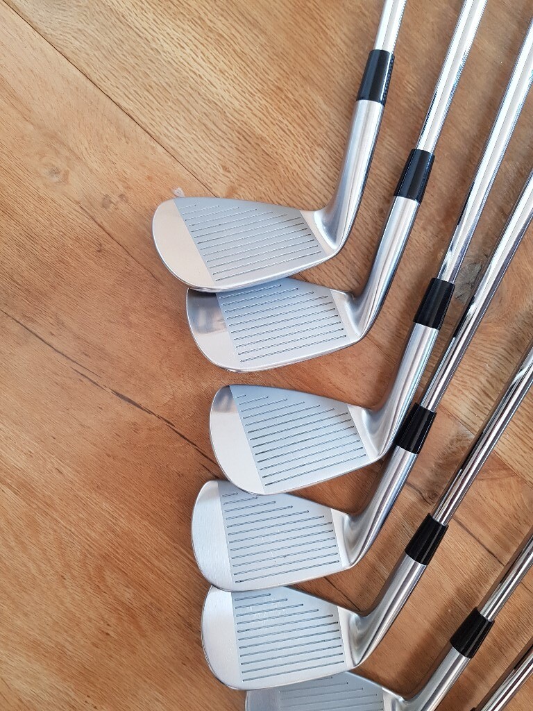 Mizuno MP18 blades / Fli Hi combo irons 4 PW in Stirling Gumtree