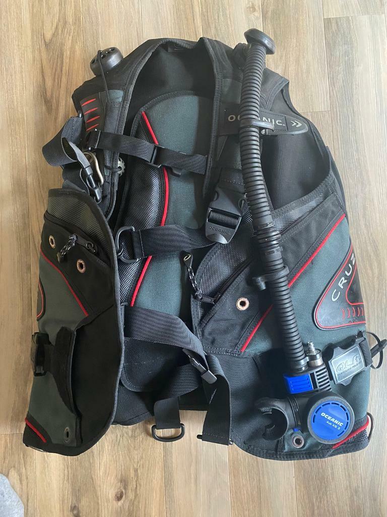 Scuba diving complete sets Oceanic BCD and octopus with regulator