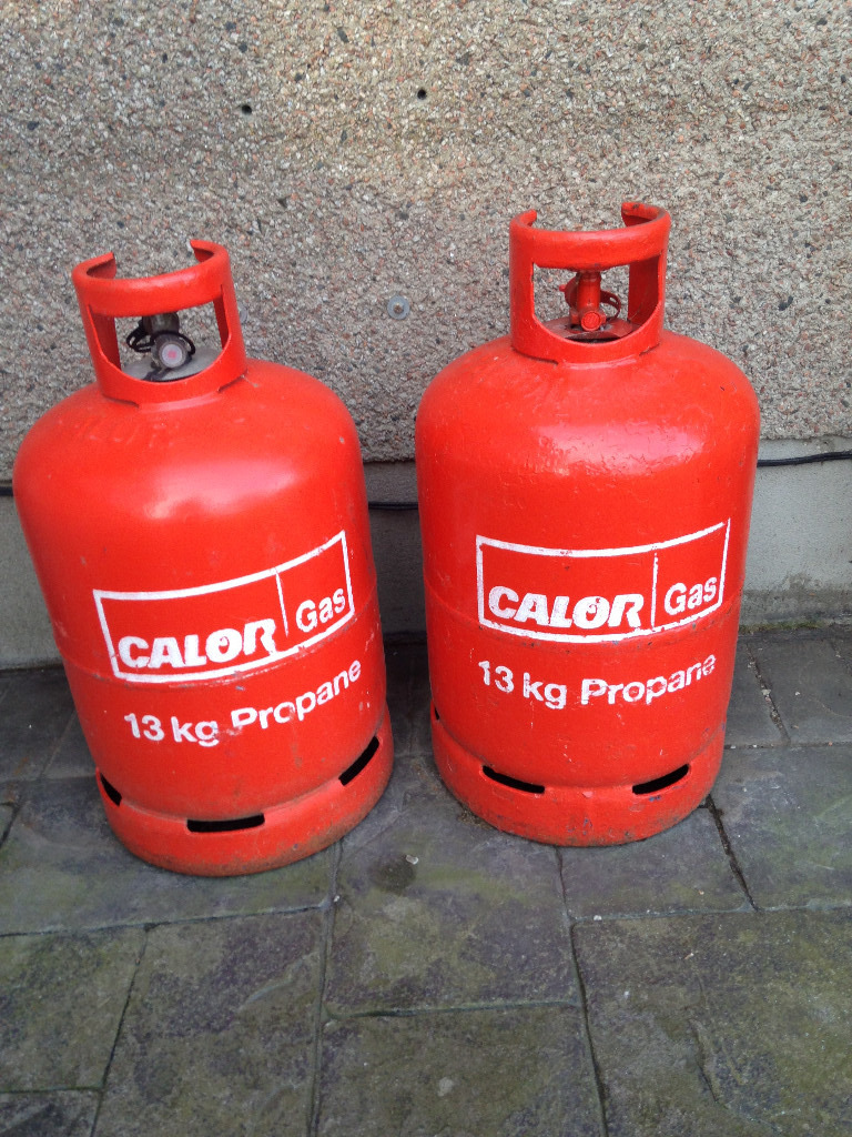 2 x 13Kg Calor Gas Bottles (1 is full and the other is half full) in