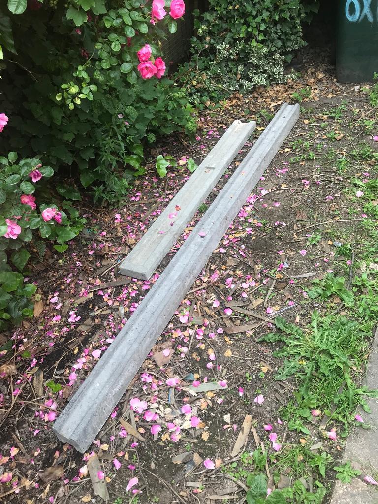 Wickes Slotted Concrete Fence Post 8ft / 2.4m & a free cut smaller