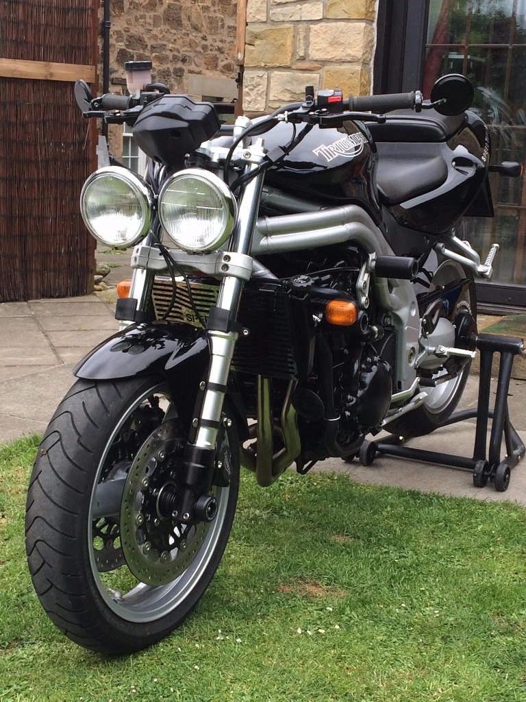 triumph speed triple 955i for sale
