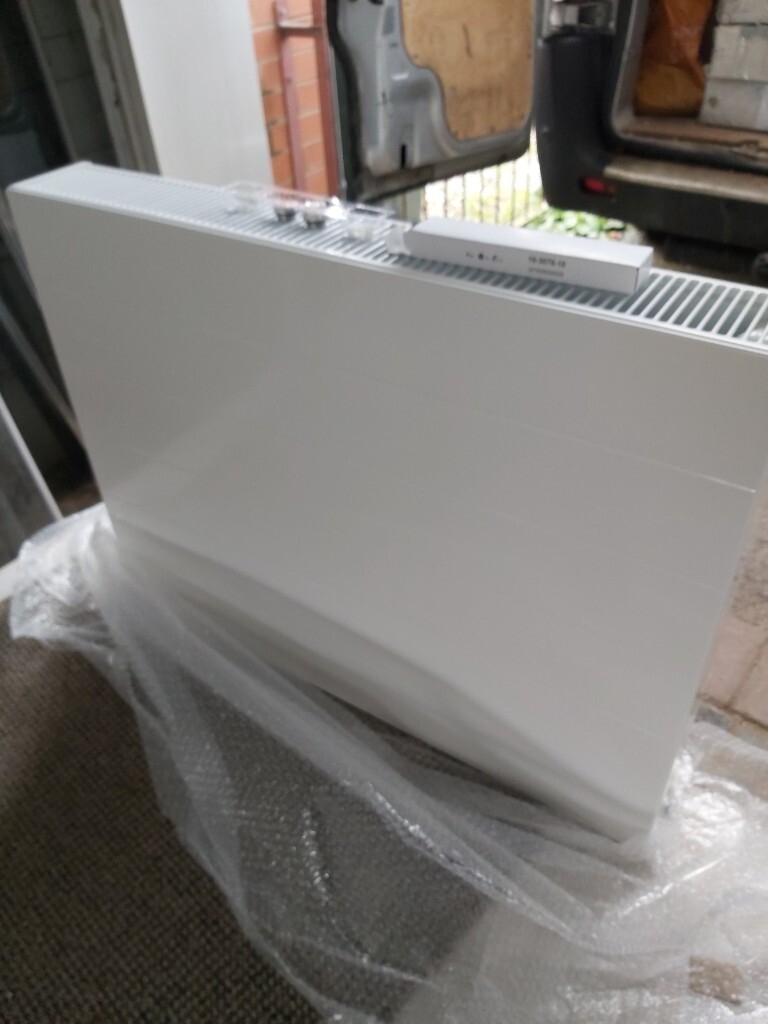 Designer Radiator, Flat Panel, 800mm Wide x 600mm Tall, Brand New