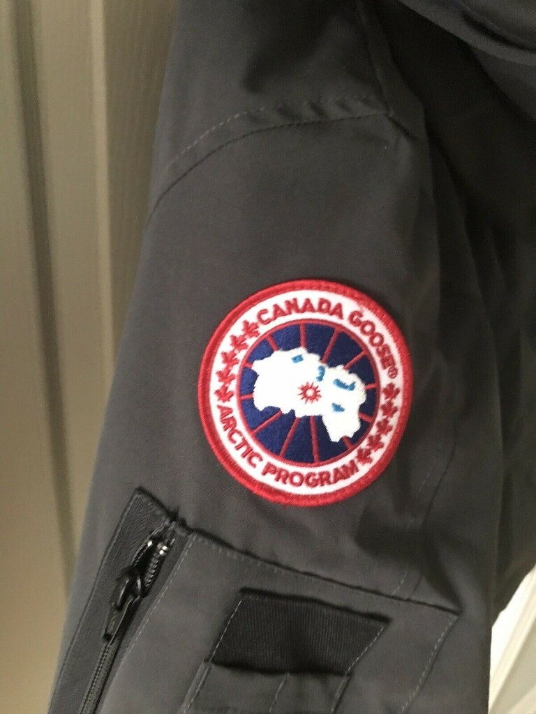 Canada Goose Montebello Parka Fur Hooded Padded Winter Jacket Coat BLACK SIZE UK 12 14 | in Carlton, Nottinghamshire | Gumtree Canada Goose Montebello Parka Fur Hooded Padded Winter Jacket Coat BLACK SIZE UK 12 14 | in Carlton, Nottinghamshire | Gumtree