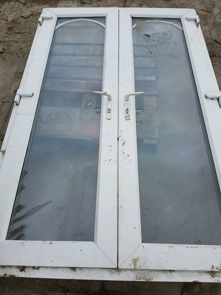 Reclaimed double glazed upvc double doors with frame and key (499