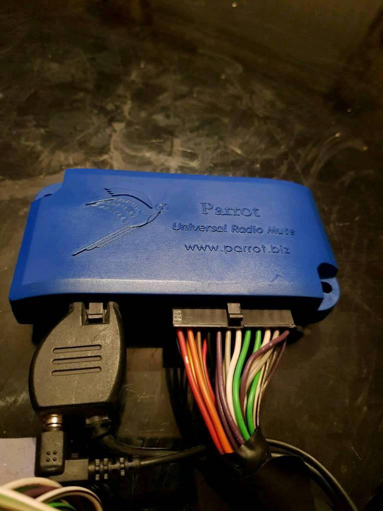 Parrot Universal Radio MUTE 3200LS in Bradford, West Yorkshire Gumtree
