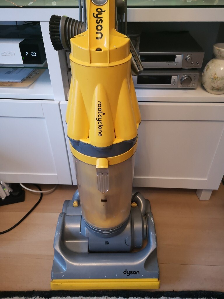 Dyson dc07 upright vacuum cleaner hoover in Southampton, Hampshire