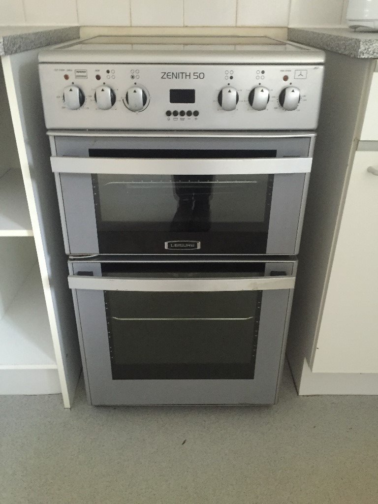 Silver freestanding electic oven/hob for sale ! in Haddington, East