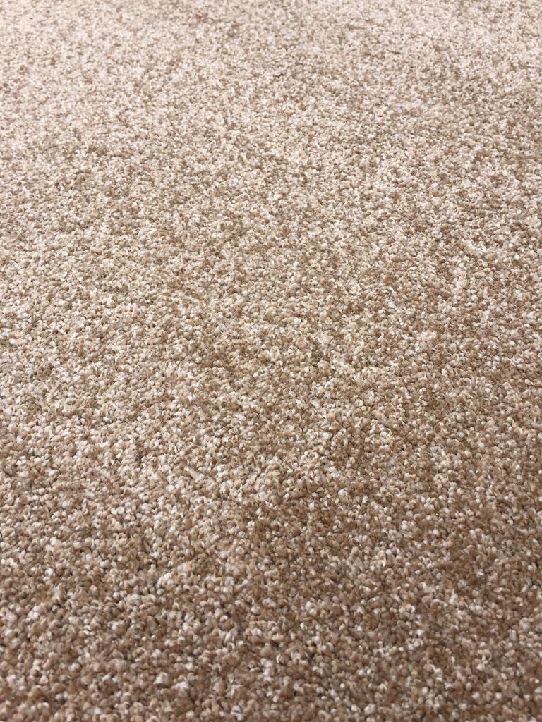 Cream Carpet With Gold Fleck Carpet Vidalondon