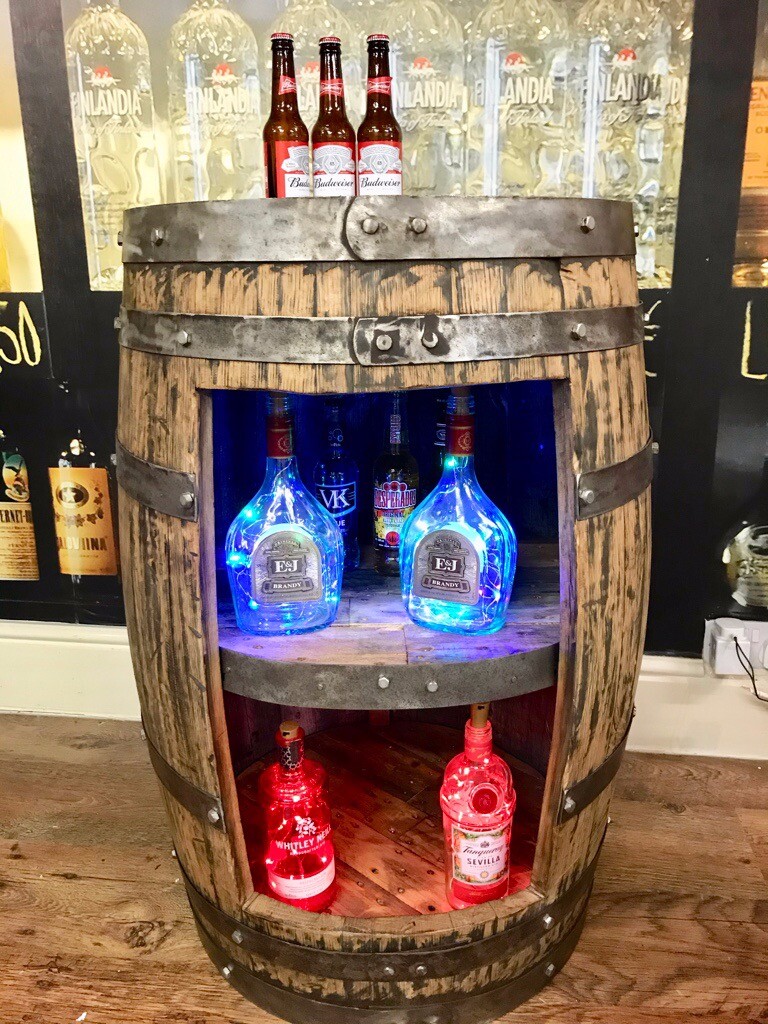 BEAUTIFUL HOME BAR MADE FROM WHISKEY BARREL JACK DANIELS TOP in