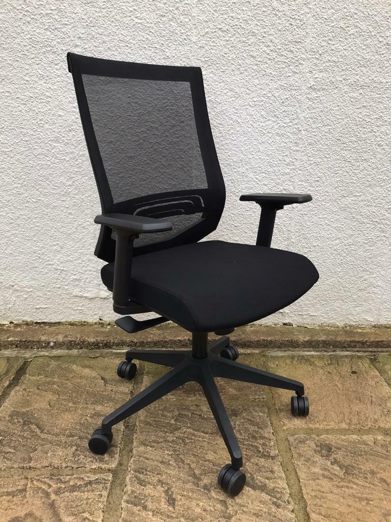 High back mesh office chair in Cheltenham, Gloucestershire Gumtree