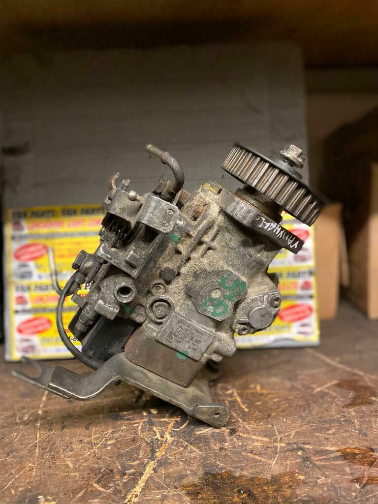 Fuel Injection Pump VW T4 0460485033 074130109C Pump in Oldham