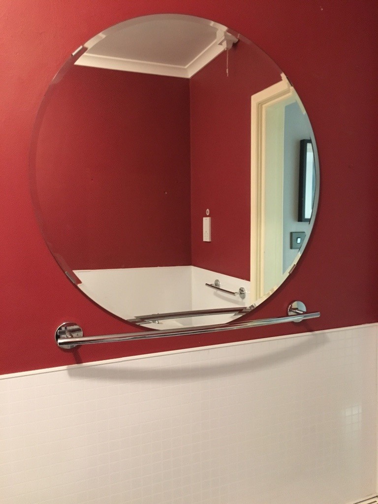 Bathroom mirror and towel rails in Clarkston, Glasgow Gumtree