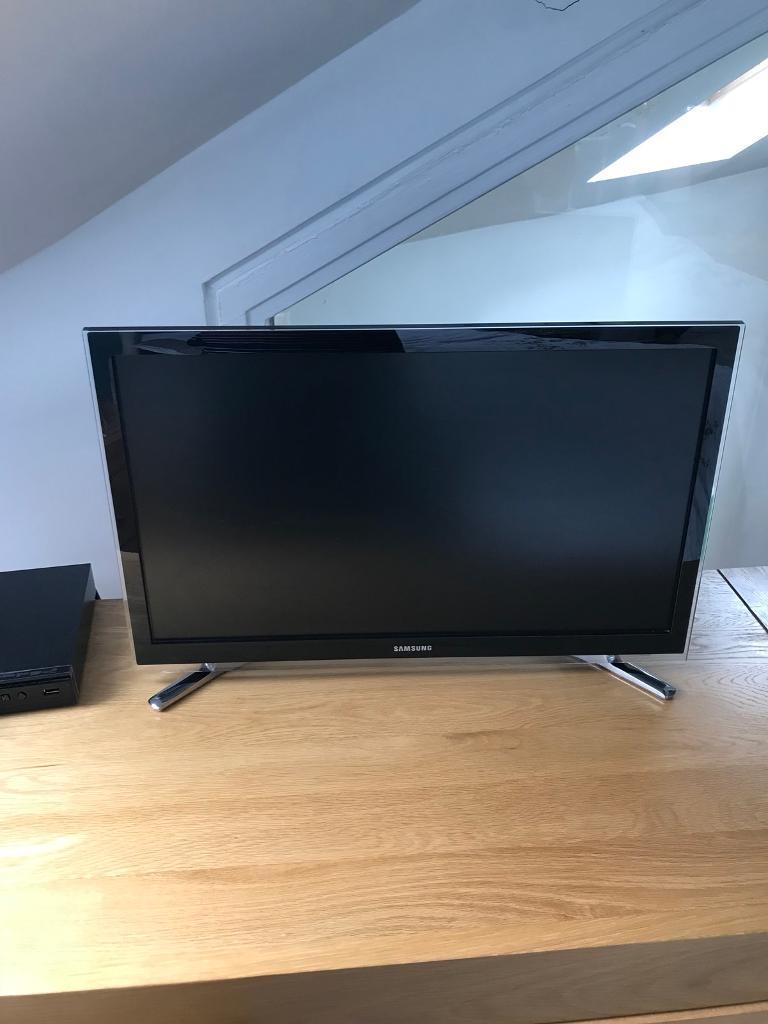 Samsung 22 inch smart TV in Trafford, Manchester Gumtree