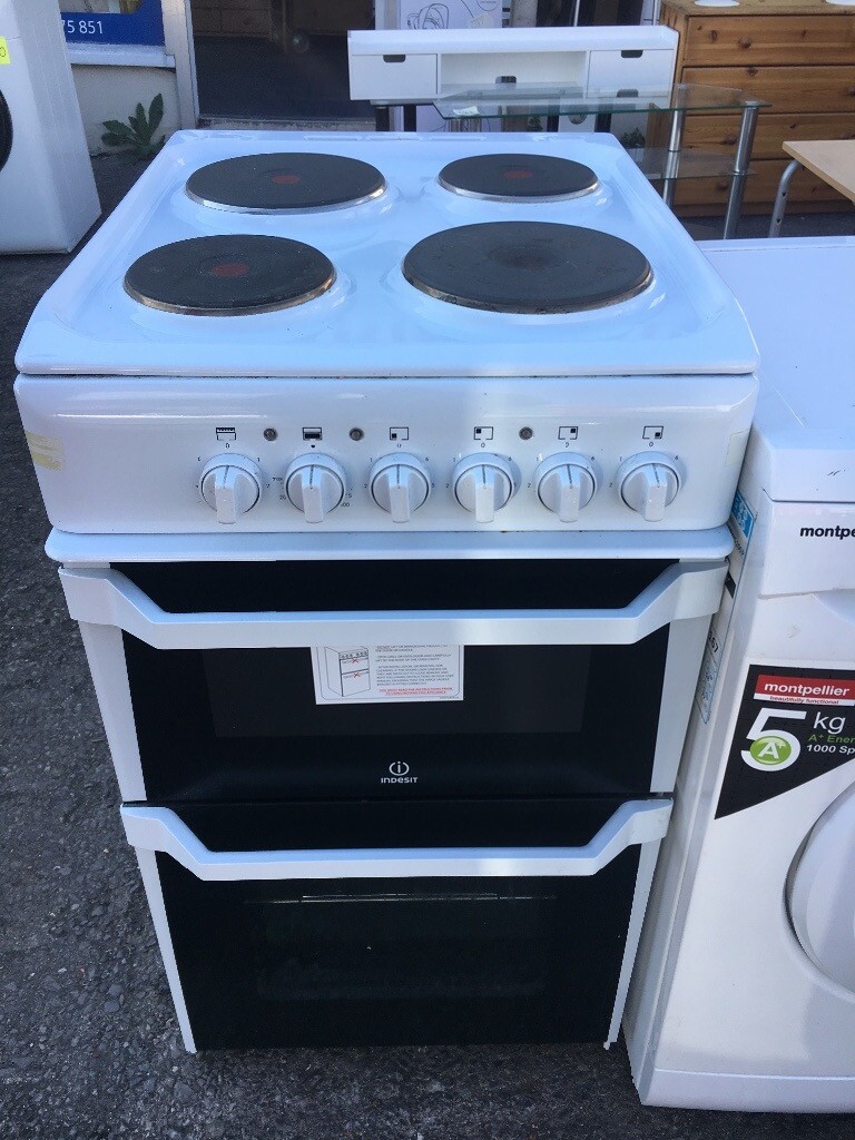 Indesit electric cooker only a year old in Filton, Bristol Gumtree