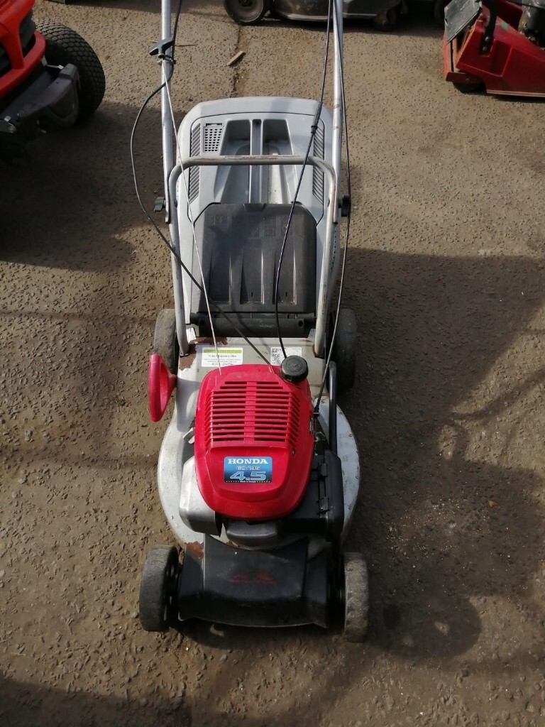 Alko 4610HPD Petrol self propelled lawnmower with Honda engine in