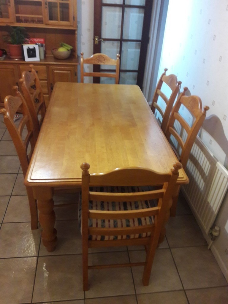 Solid wood kitchen/dining table plus 6 chairs | in ...