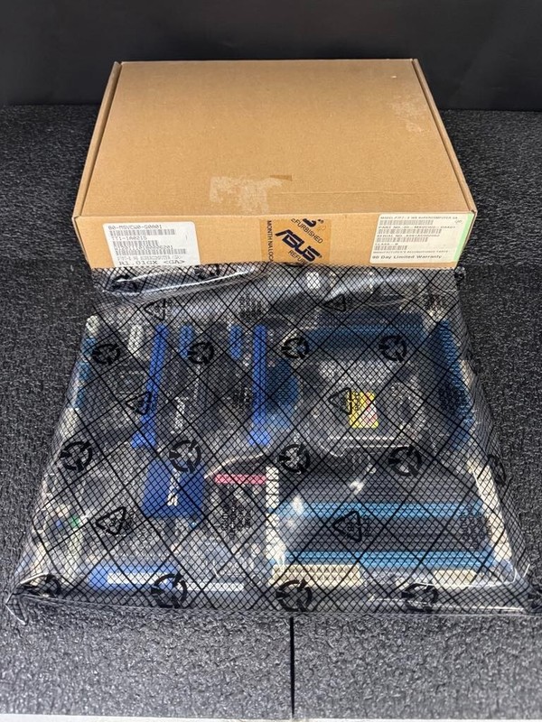 Asus P7F7-E WS Supercomputer LGA1156 Intel 3450 SATA6Gb/s USB3.0 ATX