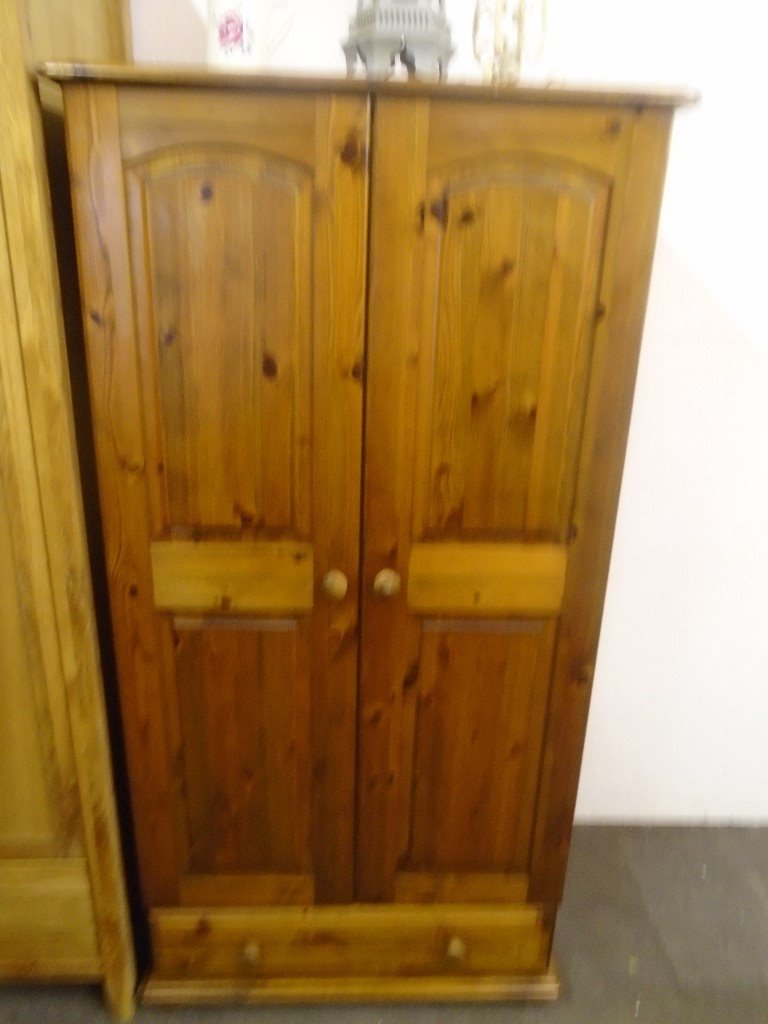 Solid Pine Small Wardrobe With Drawer In Diss Norfolk Gumtree