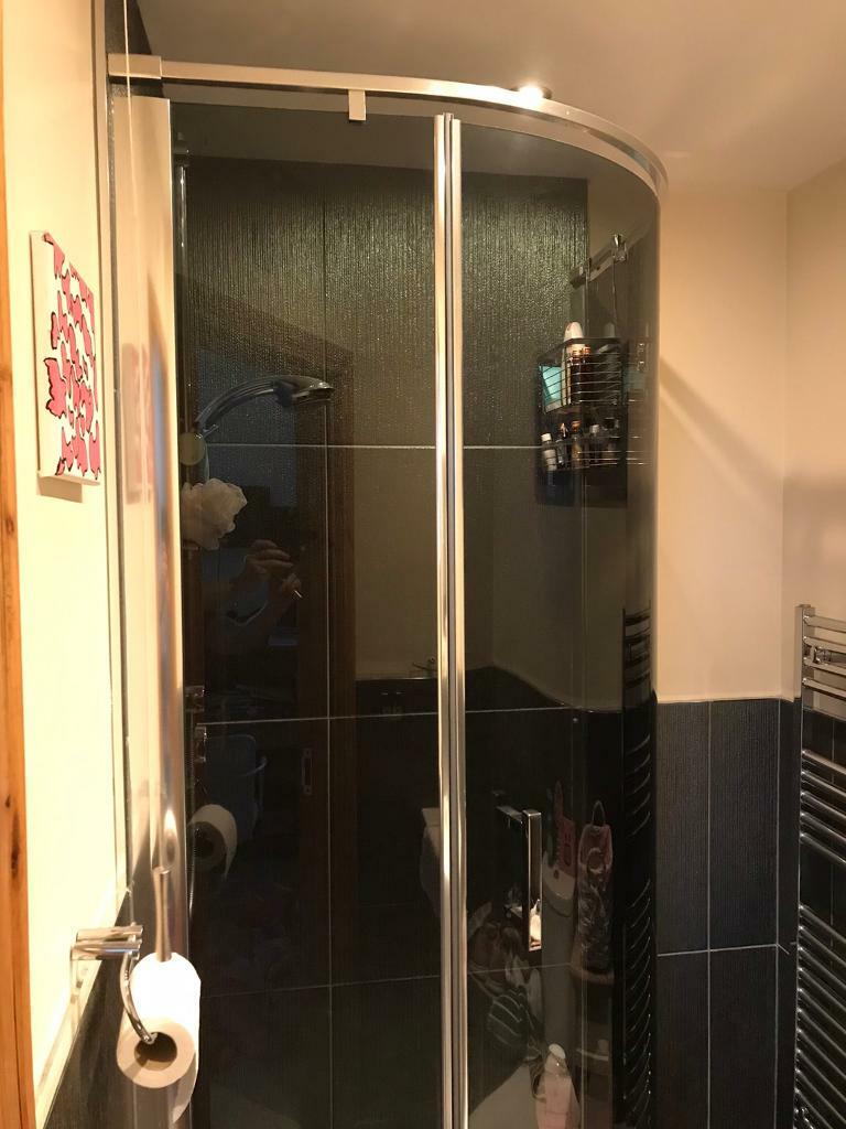 Cooke & Lewis Onega Quadrant Shower Enclosure with Corner entry door (W