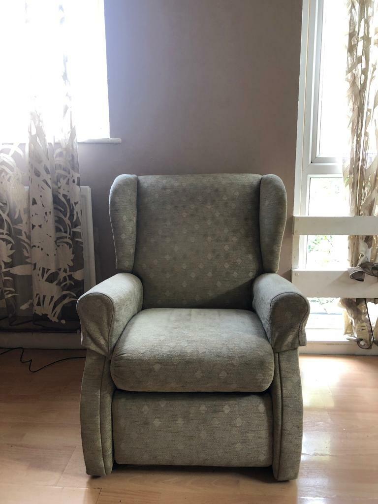 Parker Knoll Electric chair/ riser recliner in Moseley, West Midlands