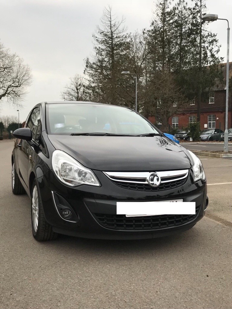 Opel corsa black