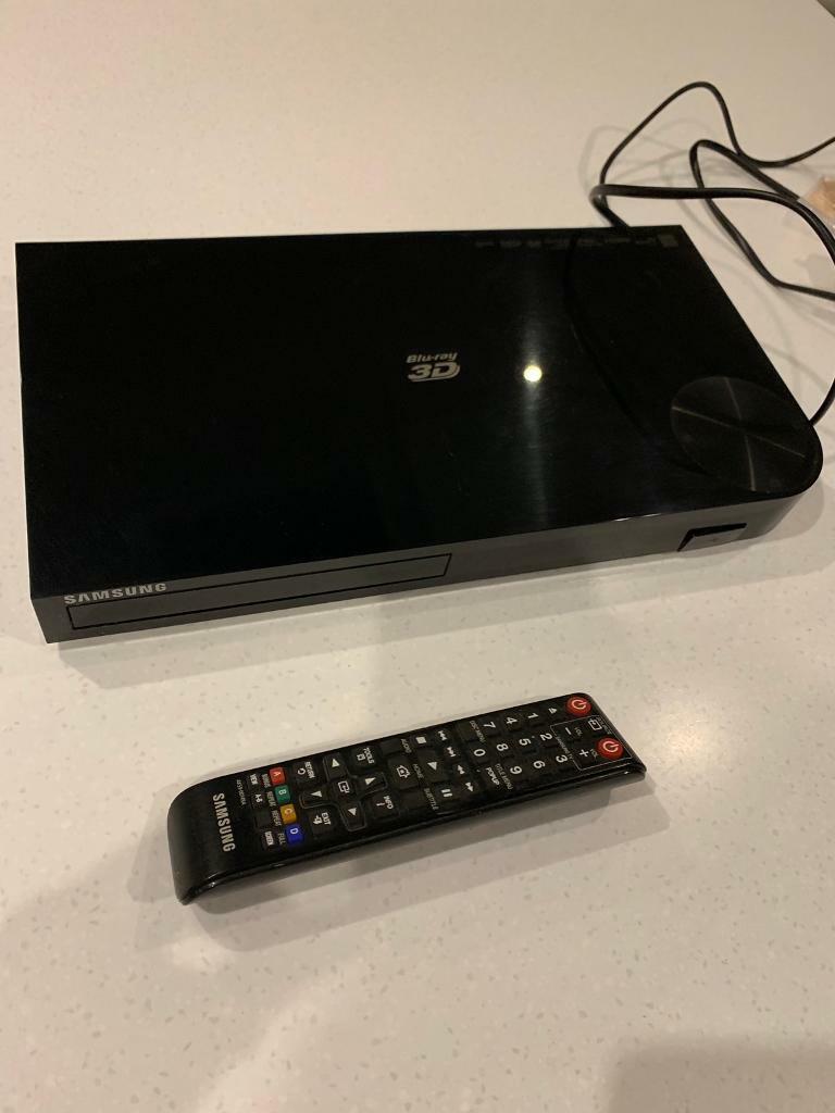 Samsung smart 3D blu Ray DVD player in Belle Isle, West Yorkshire