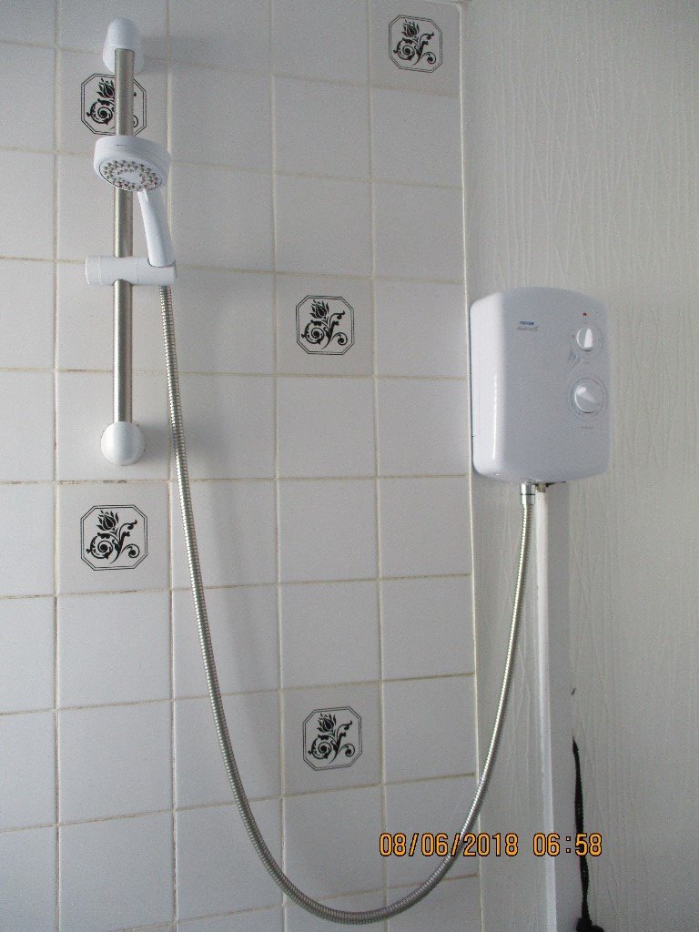 triton shower for sale excellent condition in Egremont, Cumbria Gumtree