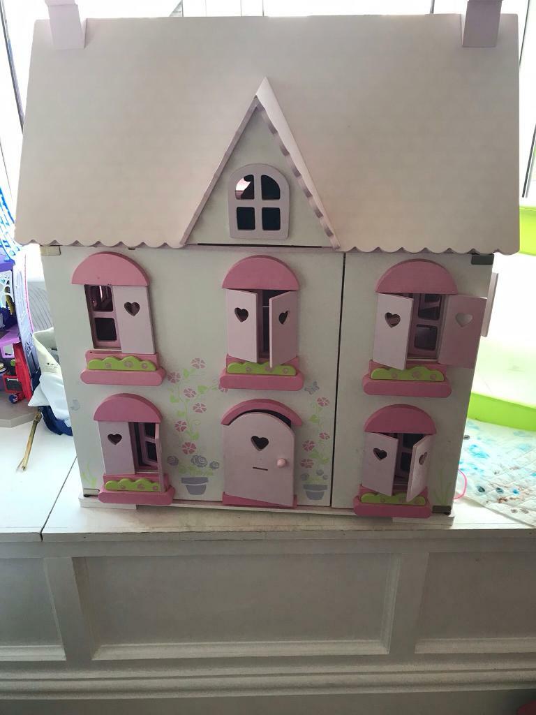 Early learning centre Dolls house complete with furniture and