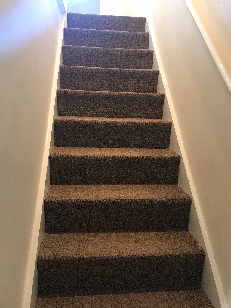 Brown Carpet Tiles For Stairs