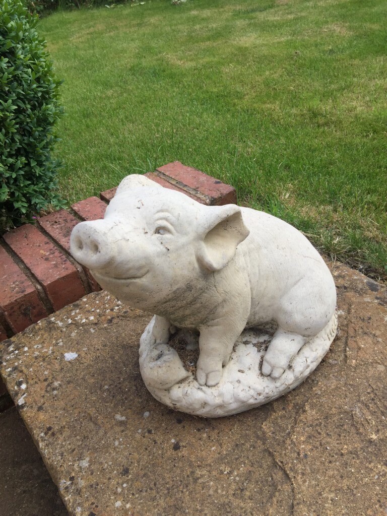 Concrete pig in Lutterworth, Leicestershire Gumtree