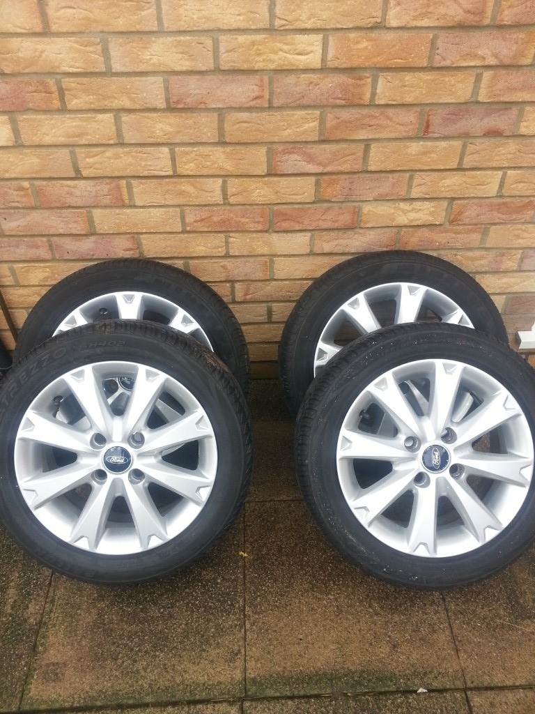 FORD FIESTA MK7 ALLOY WHEELS ALLOYS GENUINE in Sunderland, Tyne and