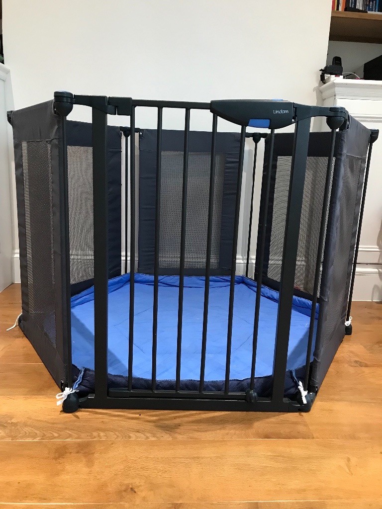 Lindam playpen & room divider in Epsom, Surrey Gumtree