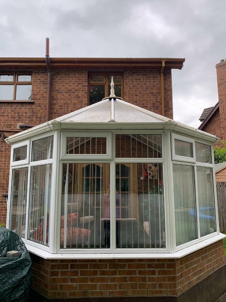 4m x 3m conservatory, conservatory furniture and solid oak glazed