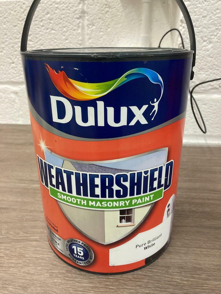  Dulux  Masonry Paint  White Smooth 5ltr tin  in Kirkcaldy 