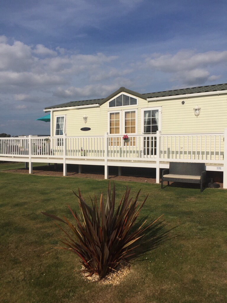 Beautiful Pemberton 42x13 2 bed 6 birth At Seton Sands Holiday Park