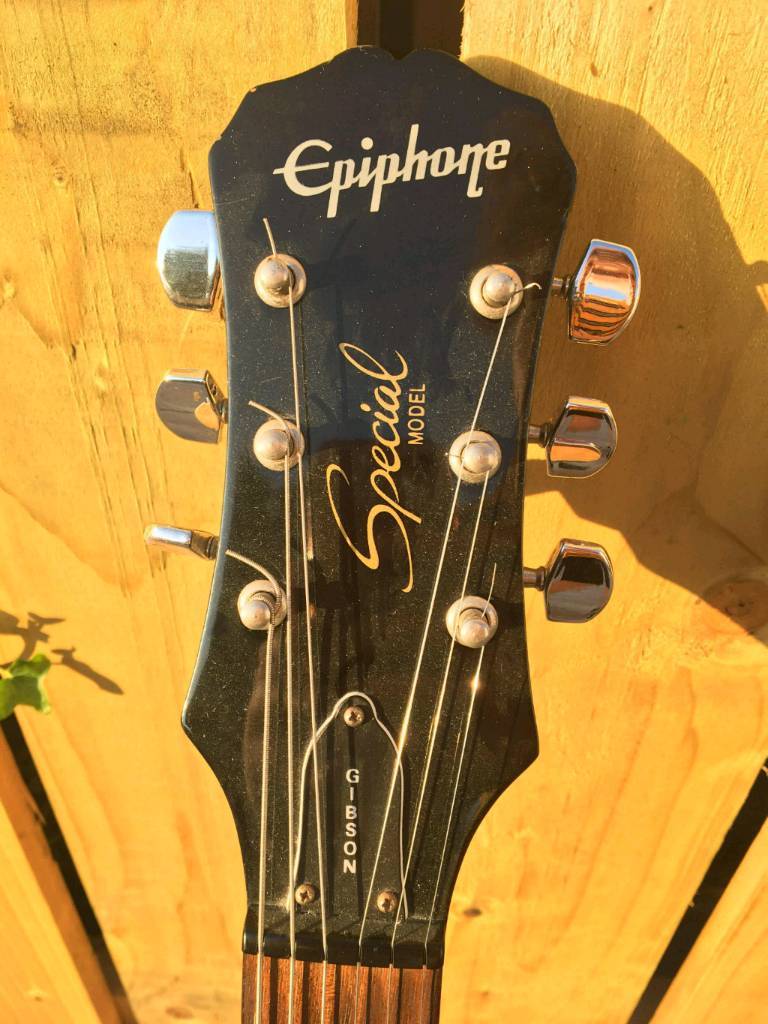 Epiphone les paul guitar and hard case in Cregagh, Belfast Gumtree