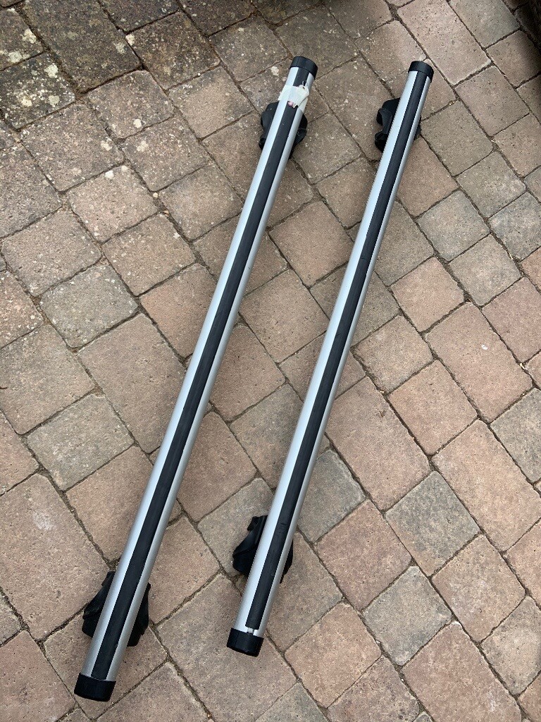 Thule aero roof bars 125cm with feet in Kings Worthy, Hampshire Gumtree