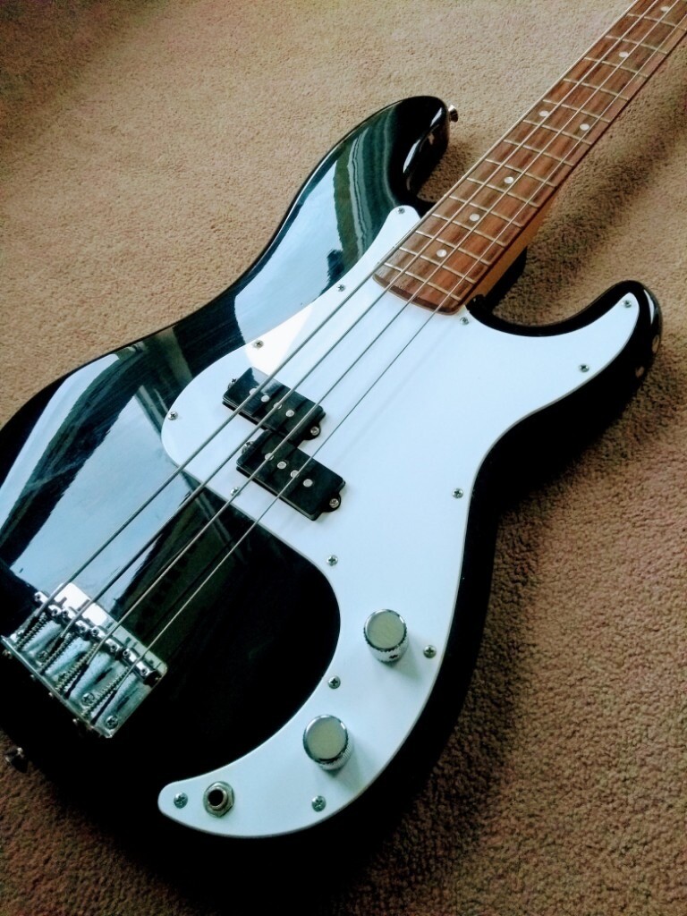 Fender Squier P Bass / Precision Bass, Affinity - Black and White | in