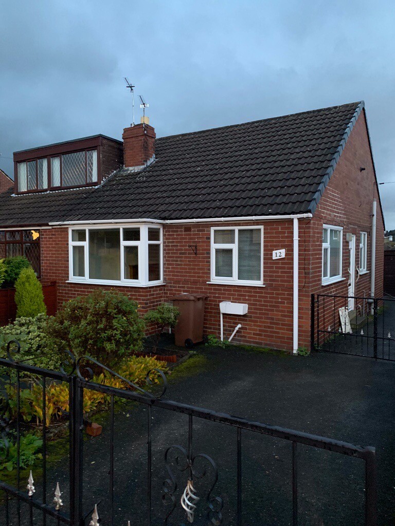 Two Bedroom Semi Detached Bungalow in Ossett To Rent in Ossett, West