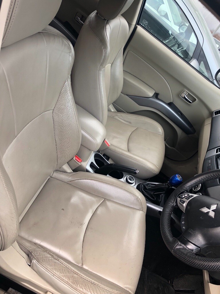 2008 58 Mitsubishi Outlander SatNav Sunroof reverse camera beige leather  full service history